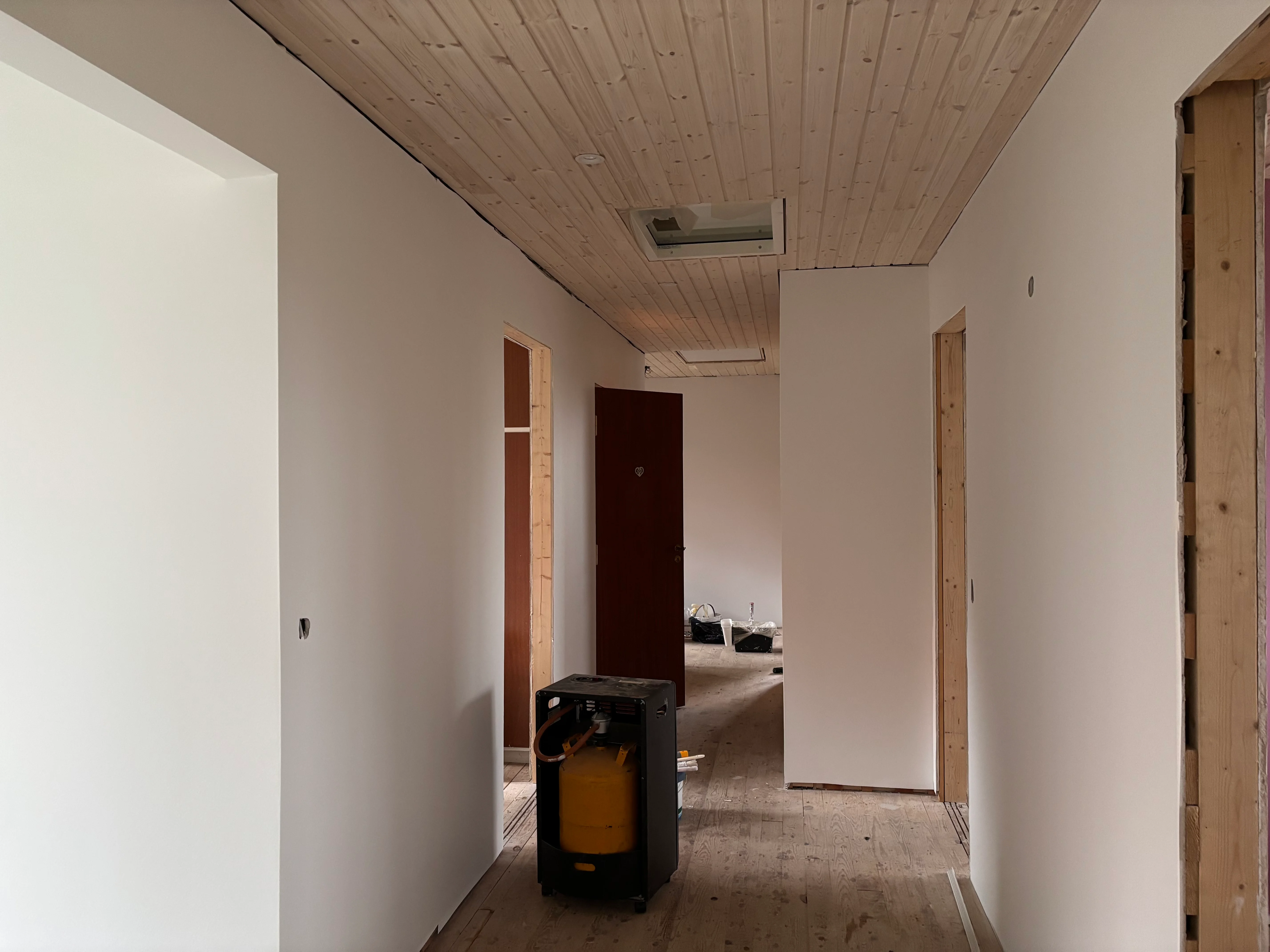 Væg og Loftsbehandling